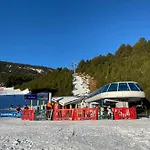 Aux Pieds Des Pistes ! *